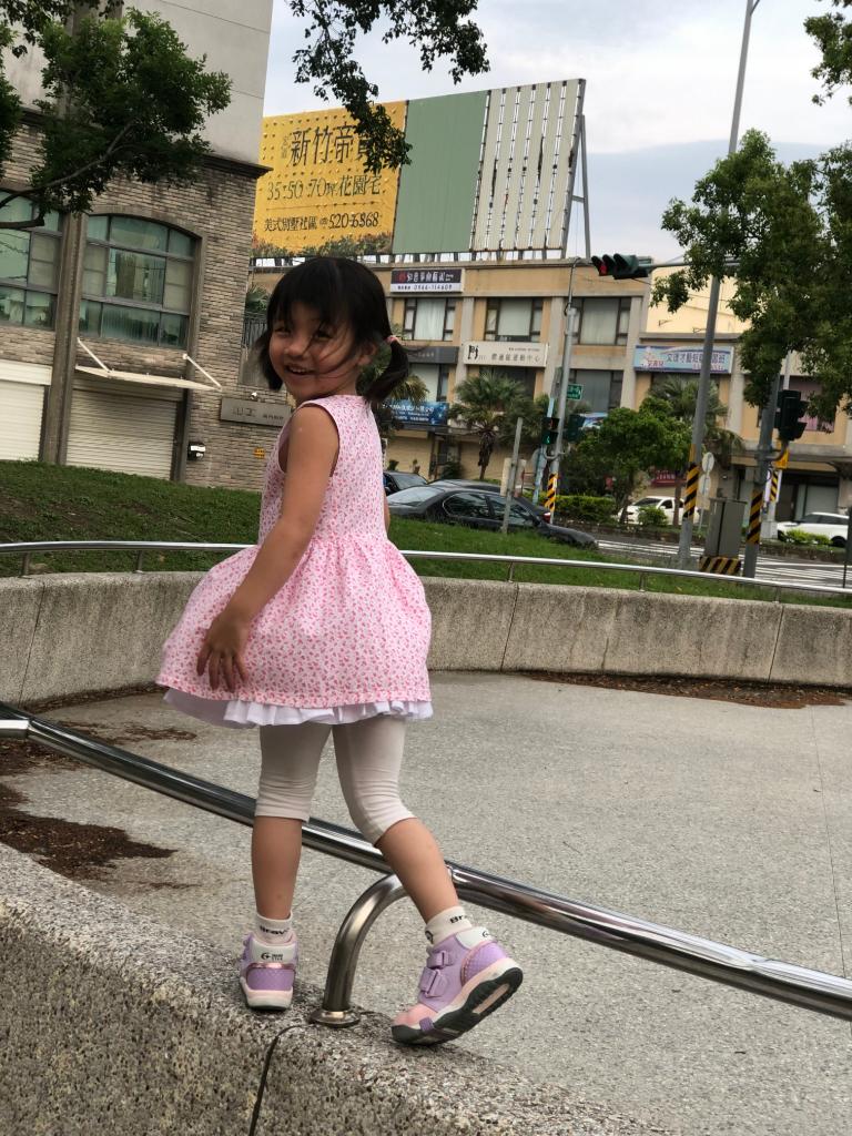 五歲多時成為內搭褲的 Nina